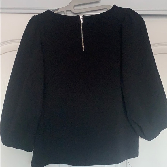 Black top - Picture 2 of 2